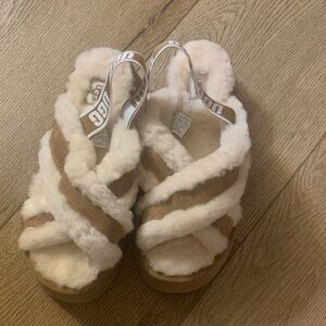 UGG Kids Fluffy Slippers - Cream and Tan